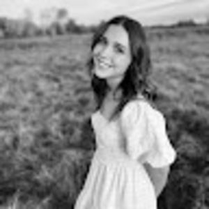 Meet your Posher, Eva